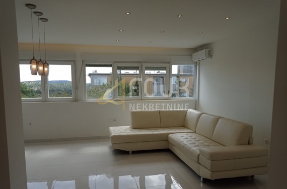 Stanovanje Grad, Šibenik, 62m2