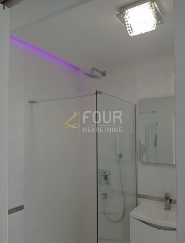 Stanovanje Grad, Šibenik, 62m2