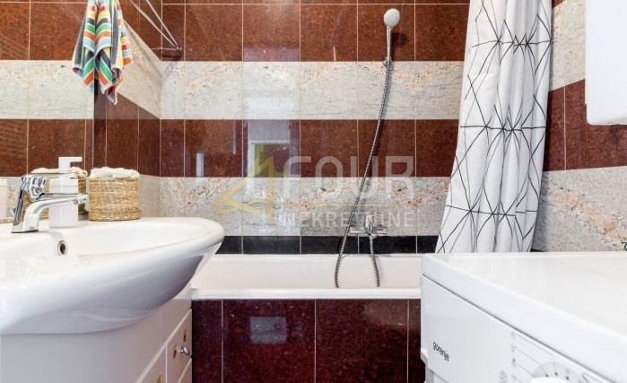 Zagreb, Gornji Grad, 2s + db, 73.37m2, terasa