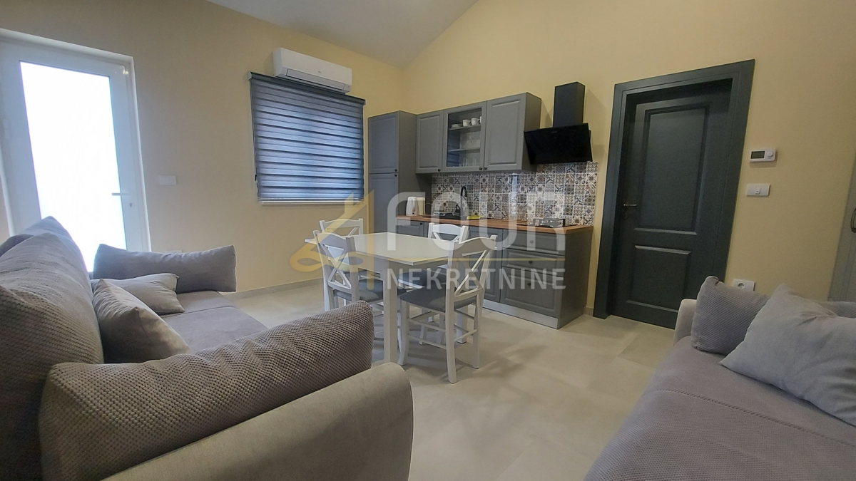 Istra, Žminj - okolica, samostojna hiša z bazenom