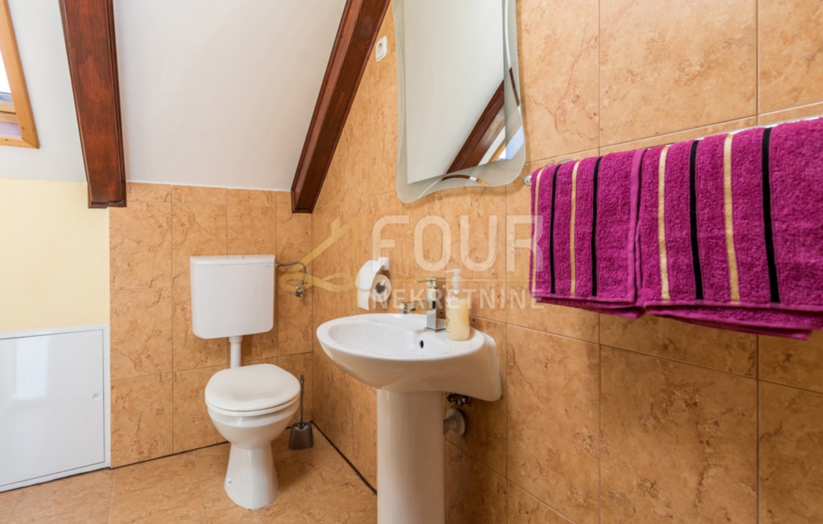 Gorski kotar, Brod Moravice, hiša z bazenom - SAMO PRI NAS!