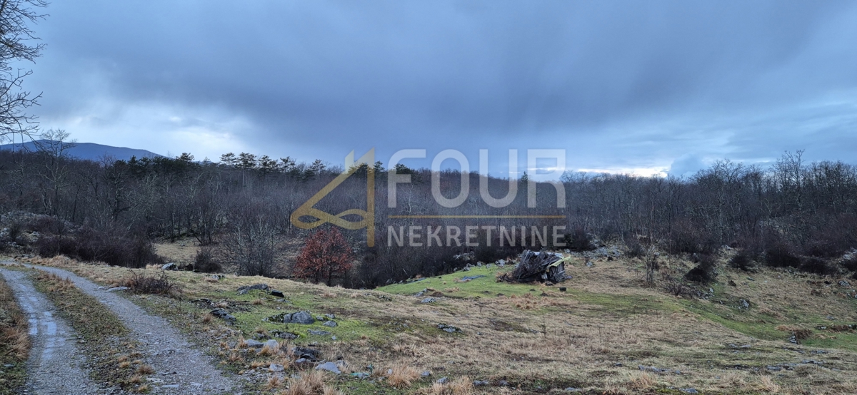 Zemljišče Breza, Klana, 1.540m2