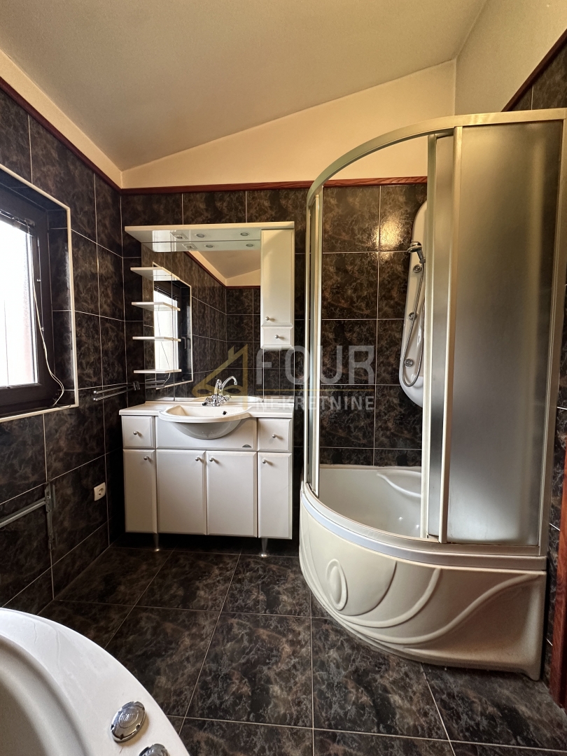 Reka, Pehlin - Hosti, samostojna hiša, 170m2