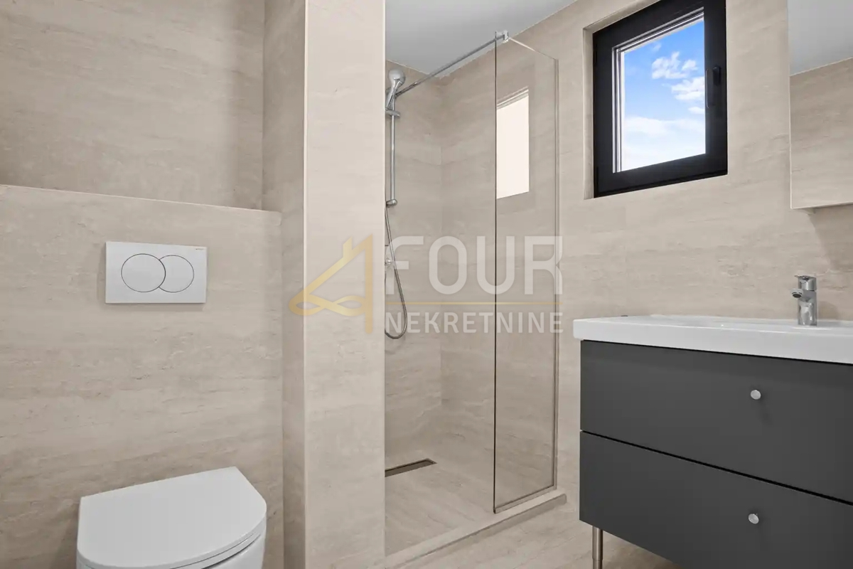 Stanovanje Poreč, 180,32m2