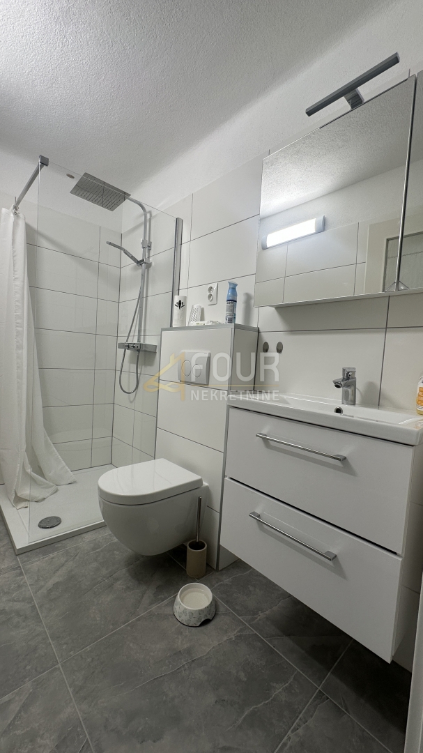 Stanovanje Pećine, Rijeka, 92,52m2