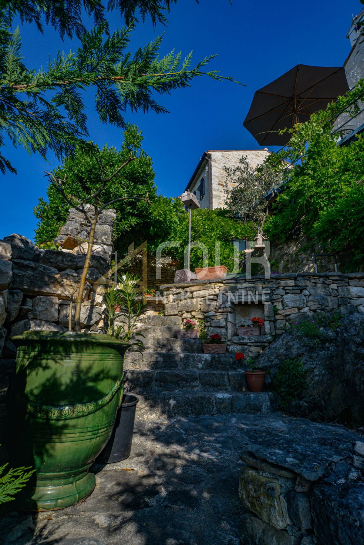 Hiša Buje, 120m2