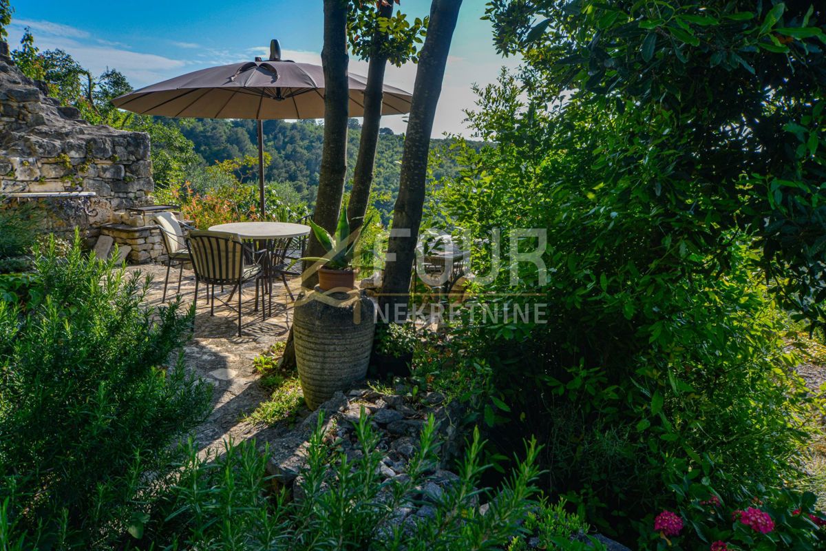Hiša Buje, 120m2