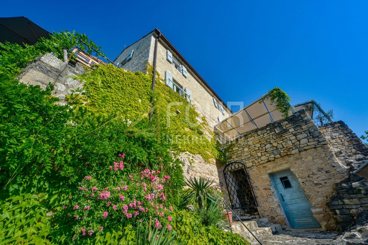 Hiša Buje, 120m2
