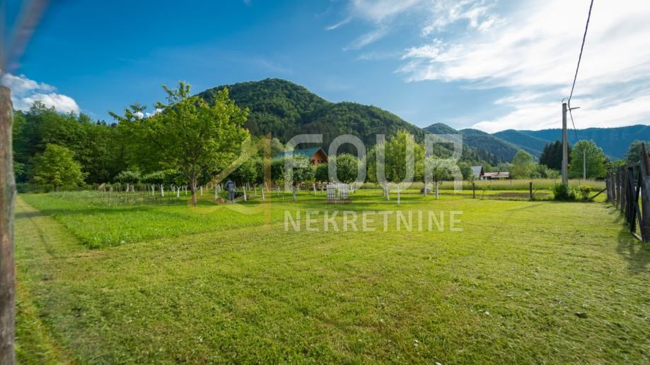 Zemljišče Brod na Kupi, Delnice, 1.960m2