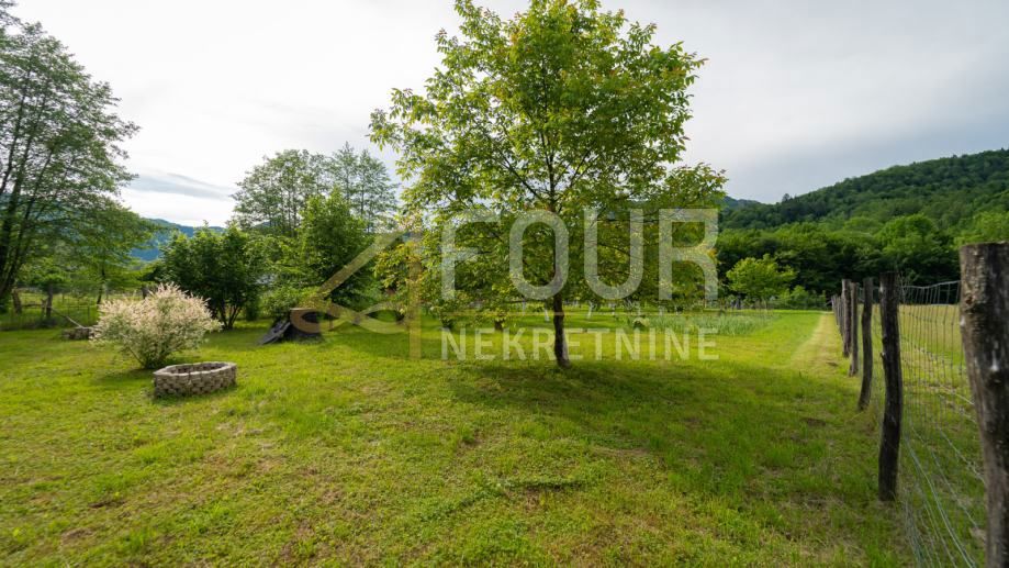 Zemljišče Brod na Kupi, Delnice, 1.960m2