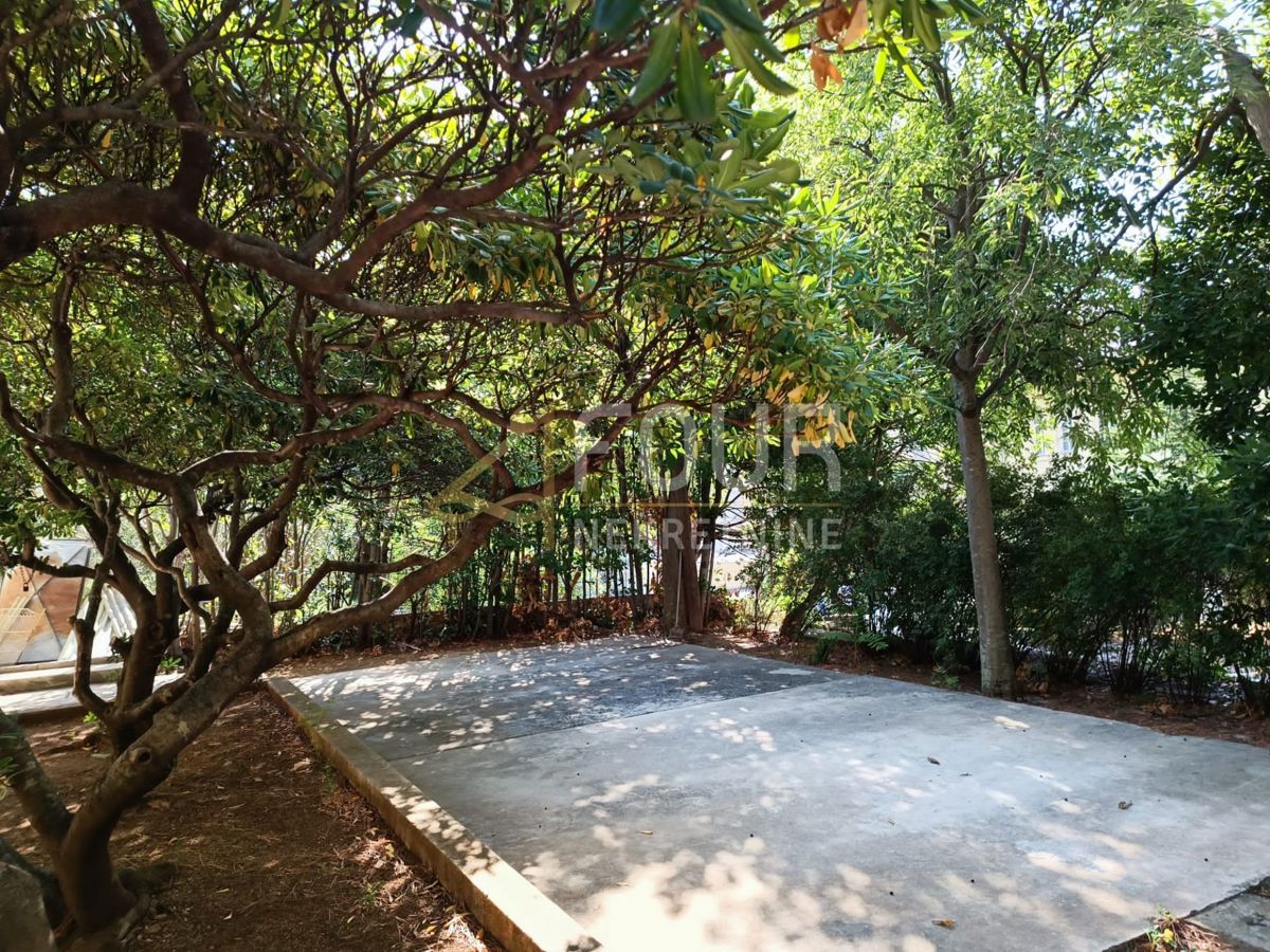 Hiša Novi Vinodolski, 450m2