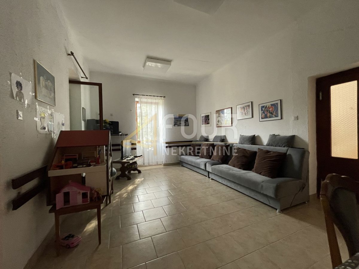 Hiša Novi Vinodolski, 450m2