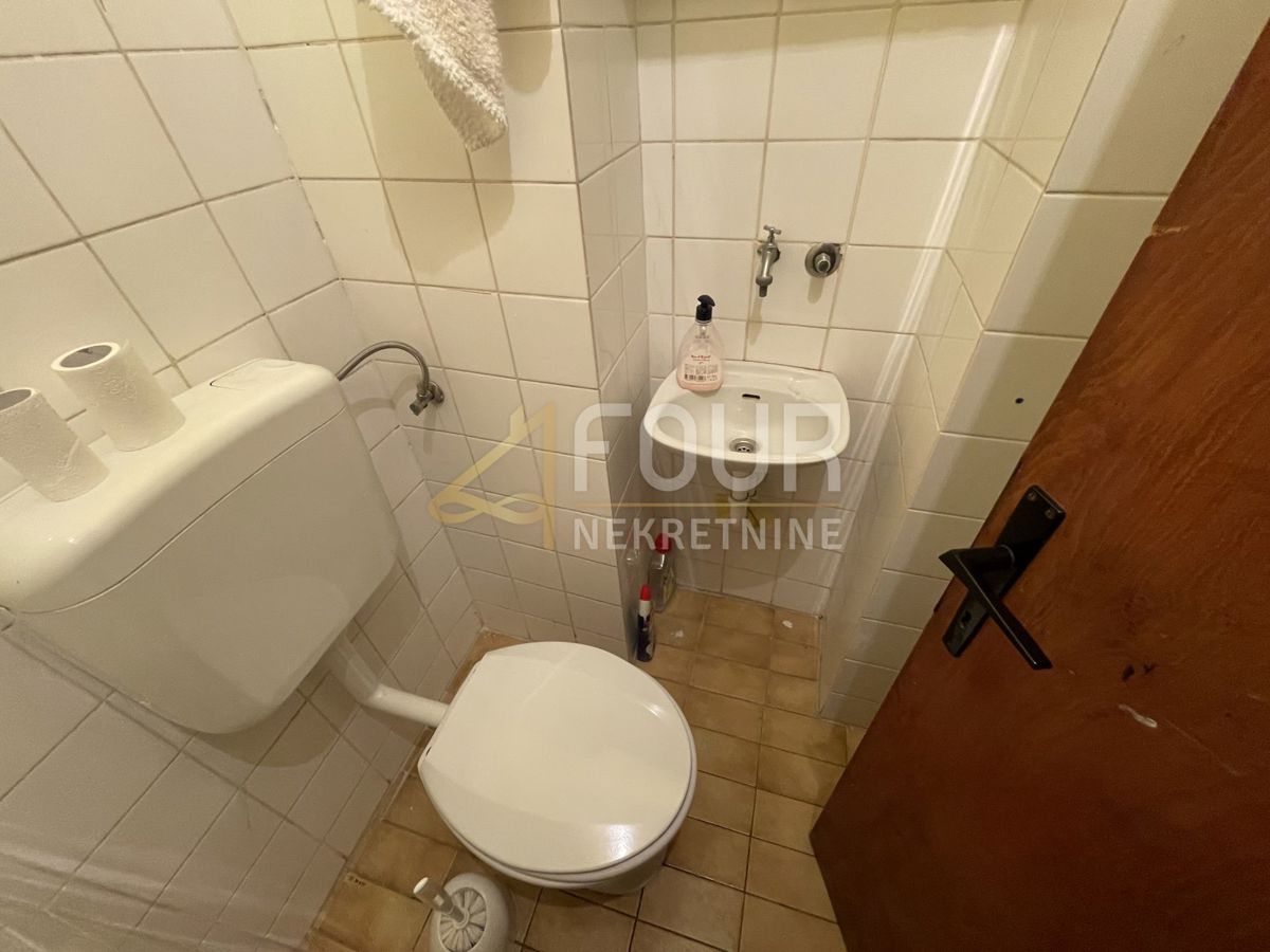 Hiša Novi Vinodolski, 450m2