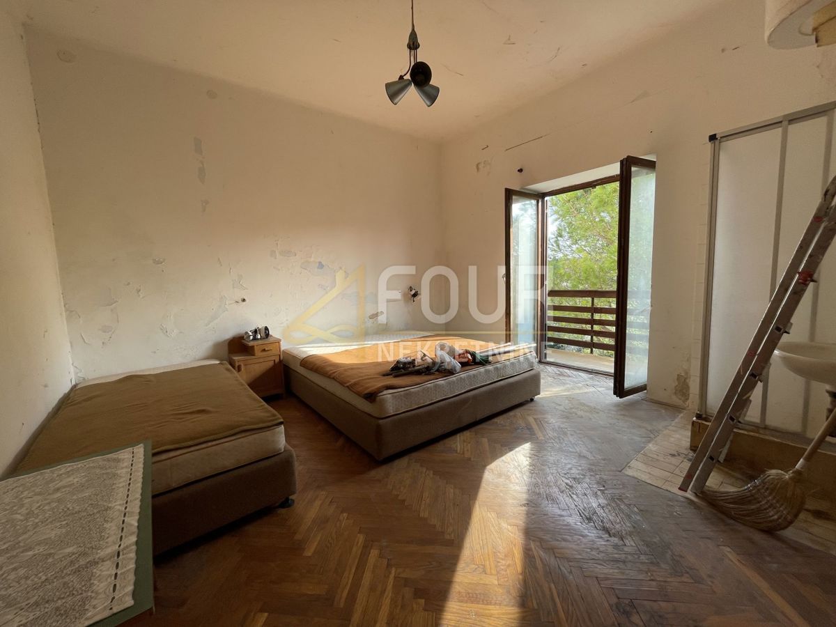 Hiša Novi Vinodolski, 450m2