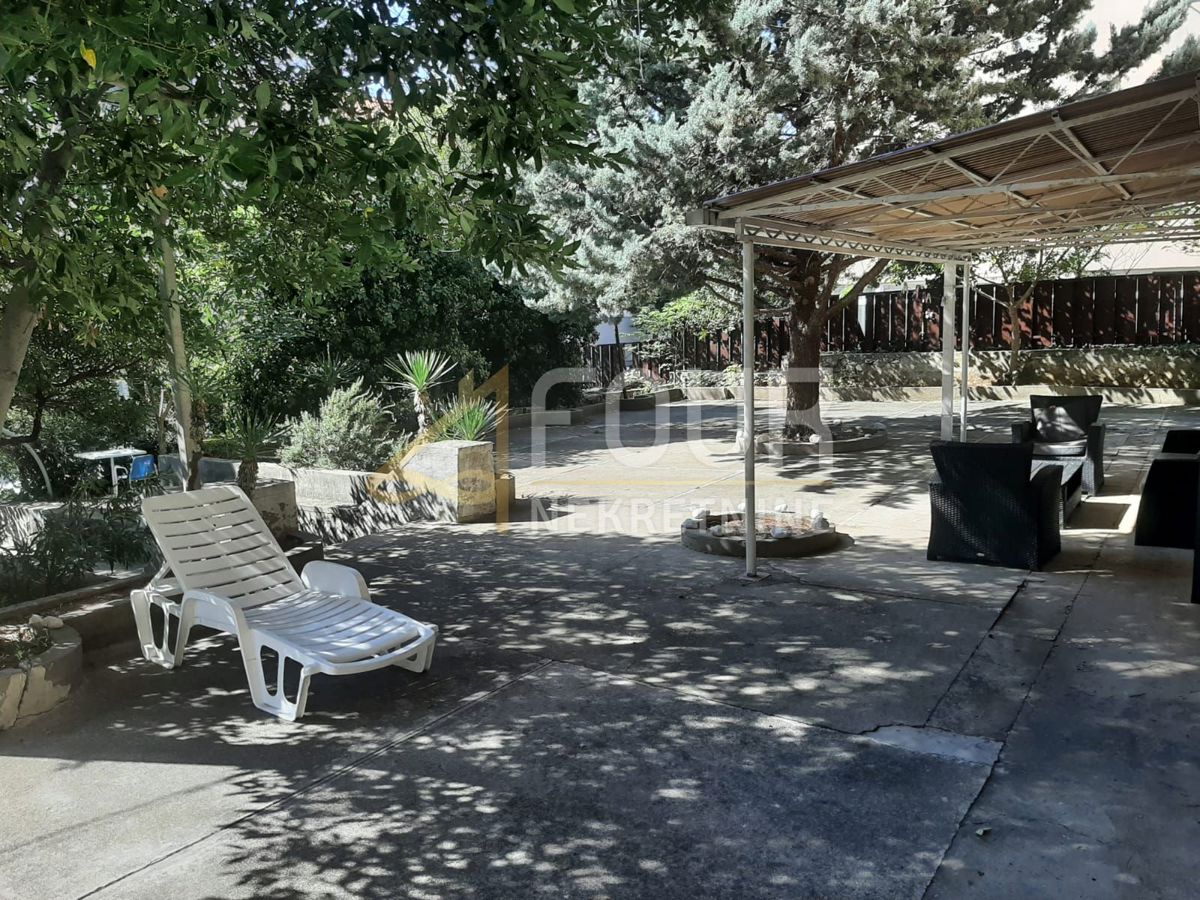 Hiša Novi Vinodolski, 450m2