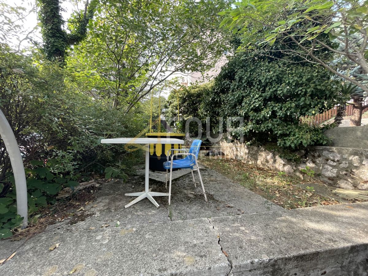 Hiša Novi Vinodolski, 450m2