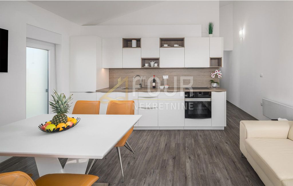 Hiša Medulin, 250m2