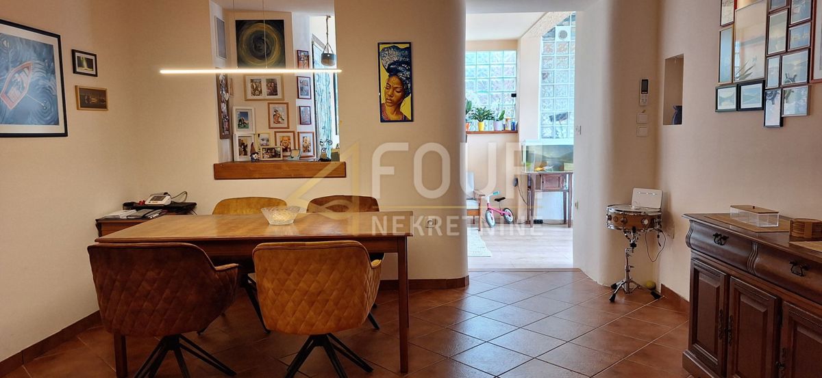 Stanovanje Opatija - Centar, Opatija, 125m2