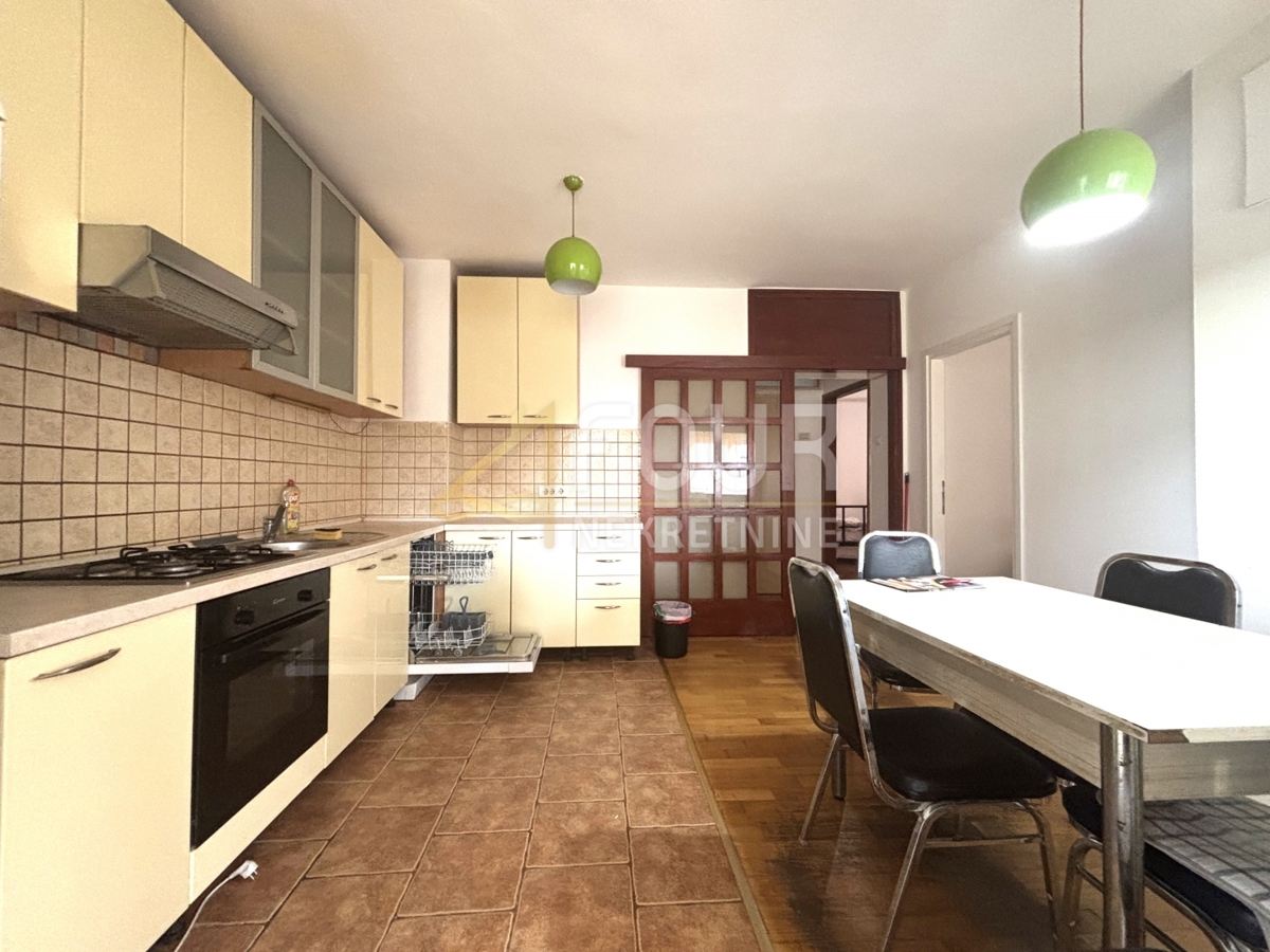 Hiša Zamet, Rijeka, 120m2