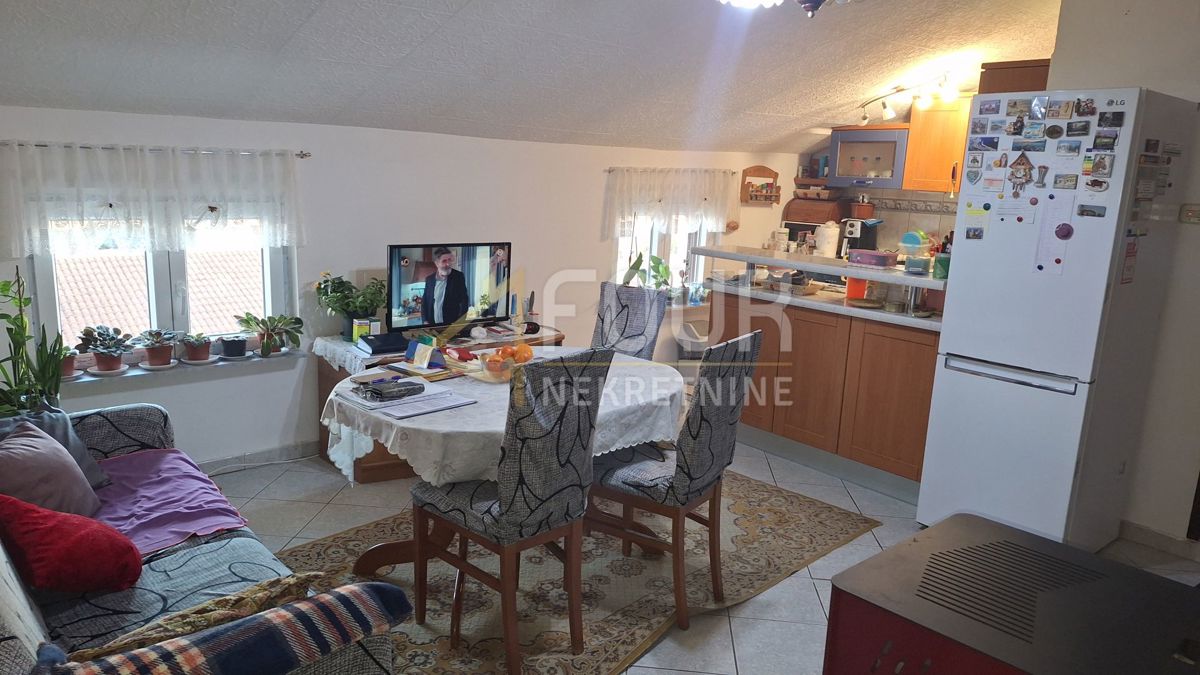 Stanovanje Banjole, Medulin, 81m2