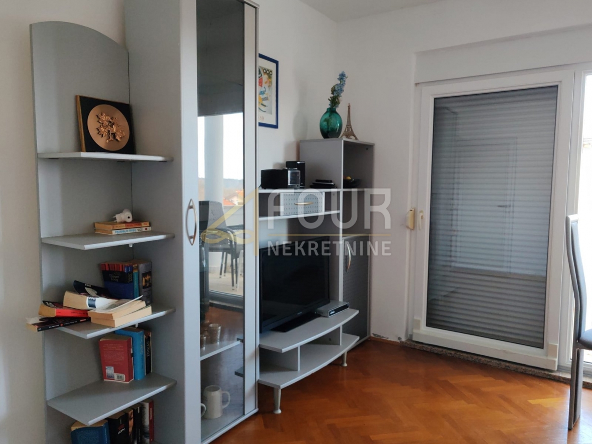 Stanovanje Novigrad, 81m2