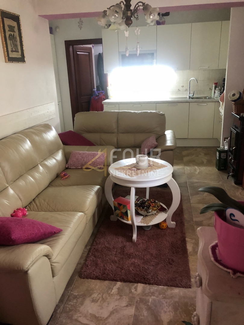 Hiša Valun, Cres, 180m2