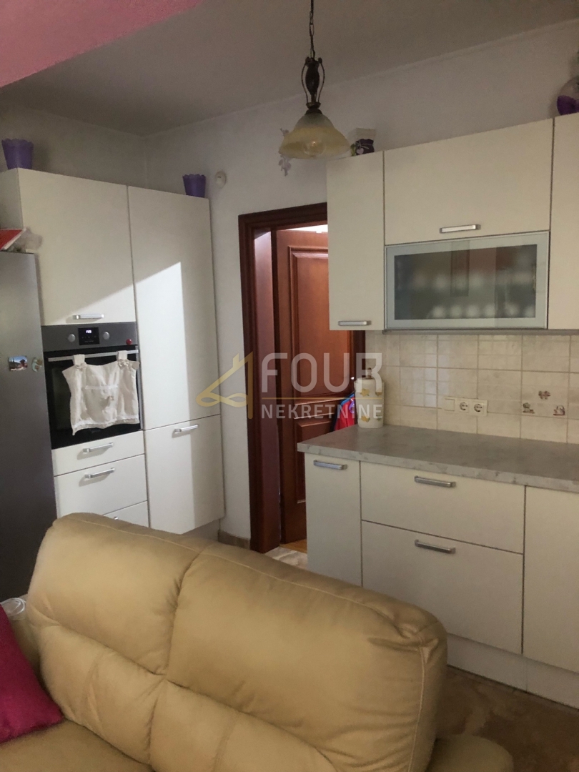 Hiša Valun, Cres, 180m2