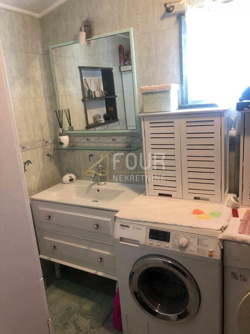 Hiša Valun, Cres, 180m2