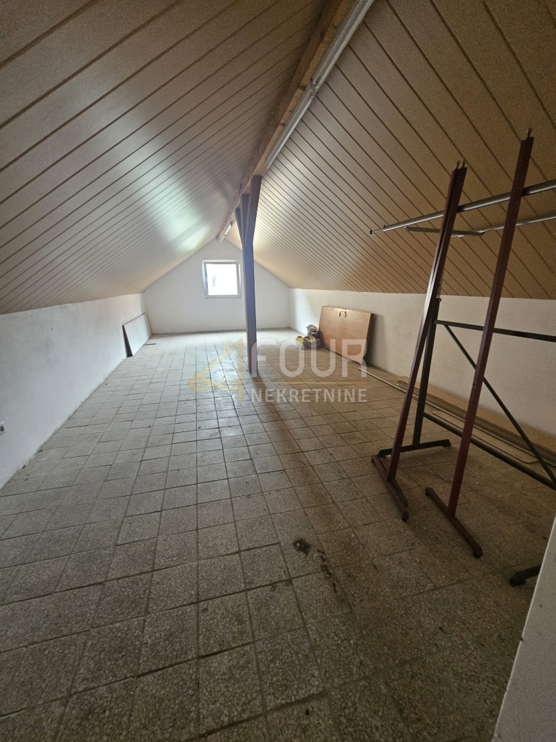 Hiša Lučko, Novi Zagreb - Zapad, 255m2