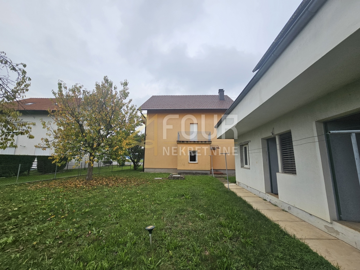 Hiša Lučko, Novi Zagreb - Zapad, 255m2