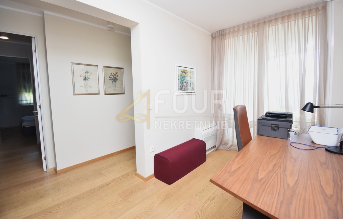 Stanovanje Opatija - Centar, Opatija, 182,38m2