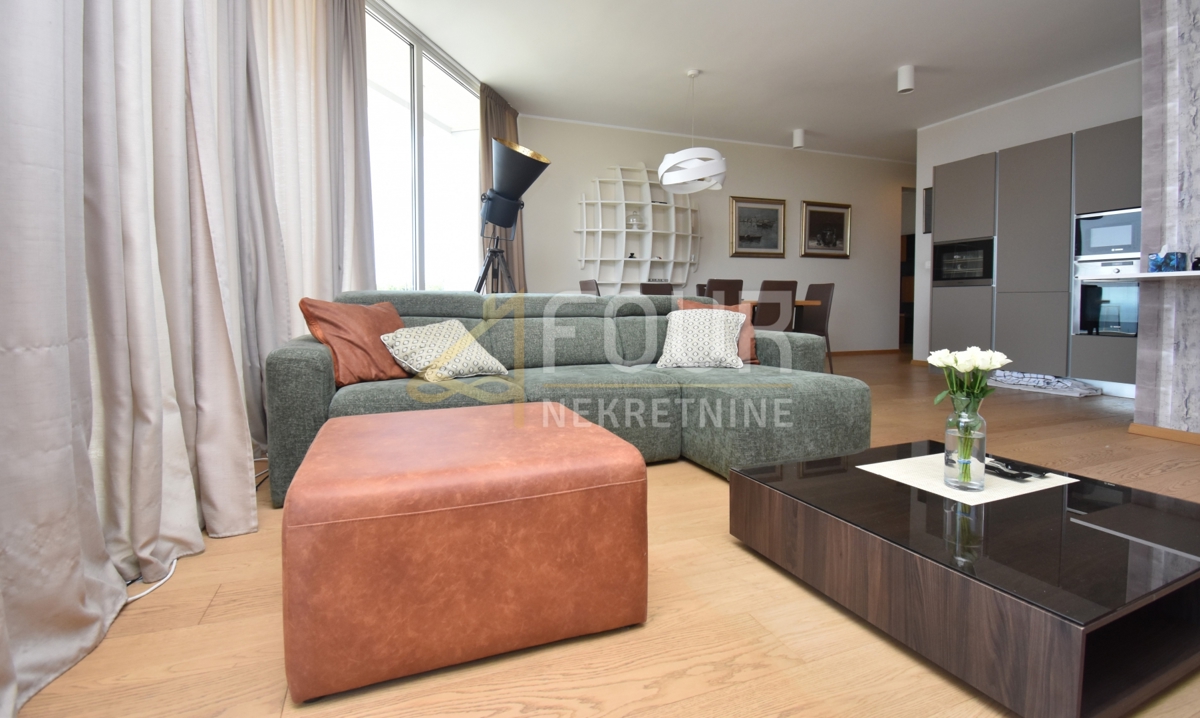 Stanovanje Opatija - Centar, Opatija, 182,38m2