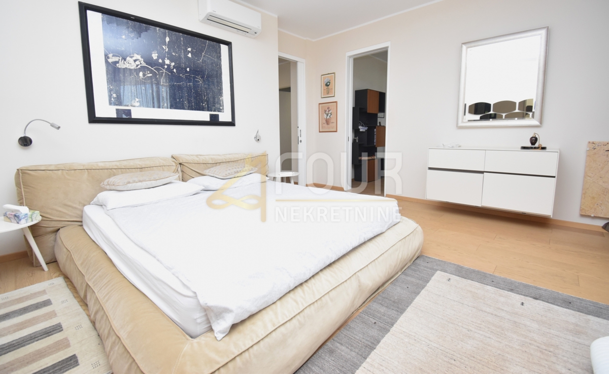 Stanovanje Opatija - Centar, Opatija, 182,38m2