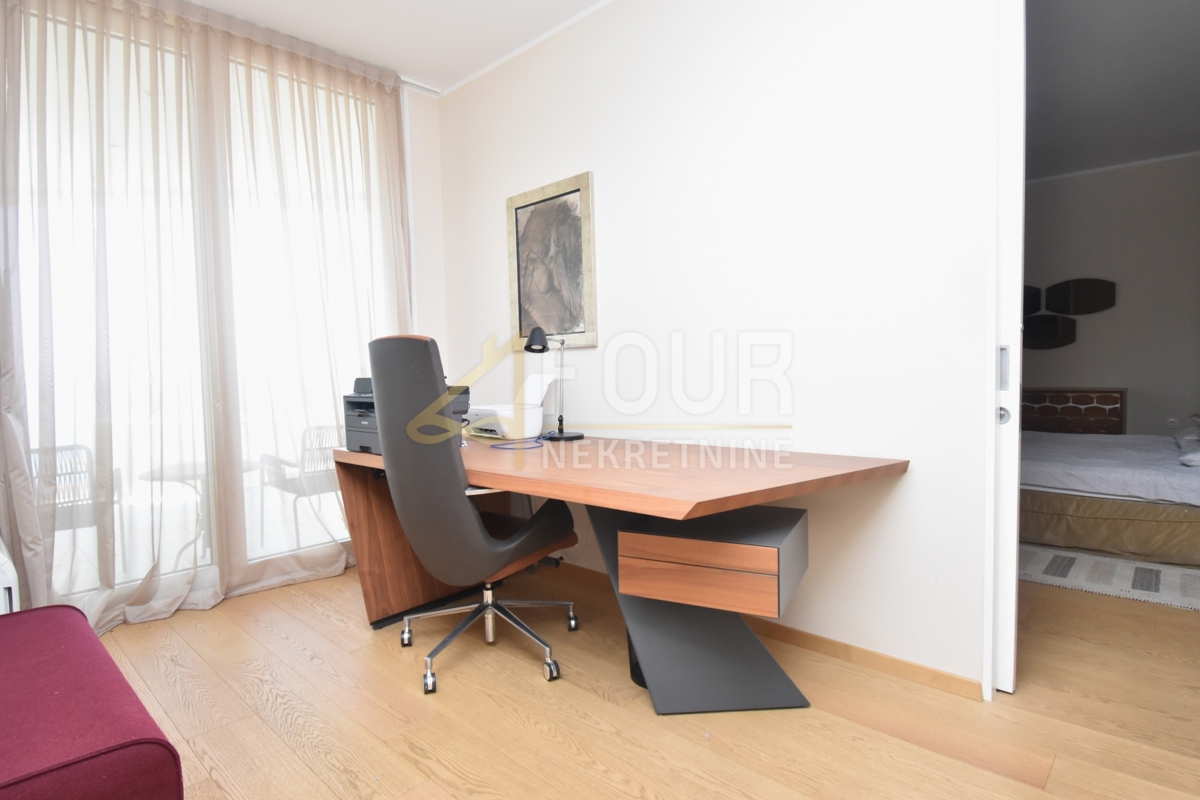 Stanovanje Opatija - Centar, Opatija, 182,38m2