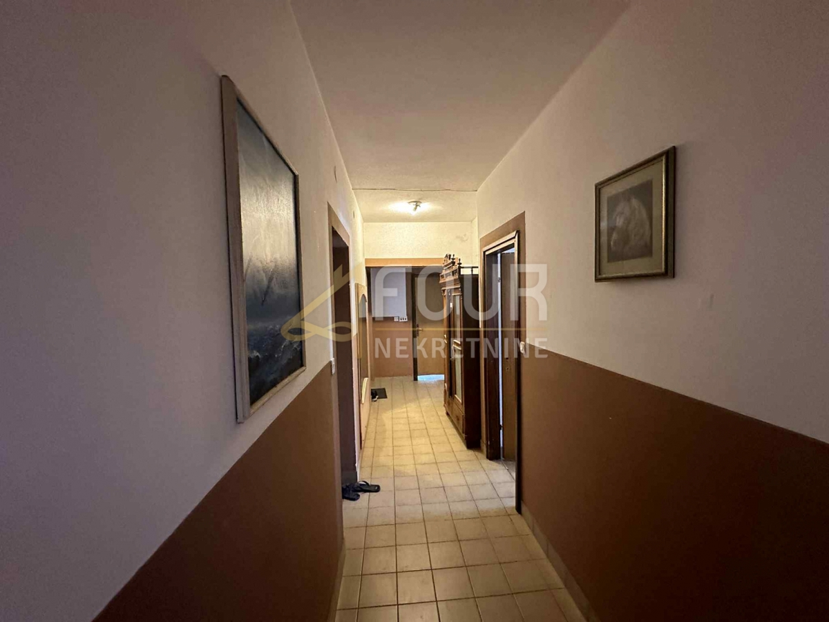 Hiša Mušalež, Poreč, 750m2