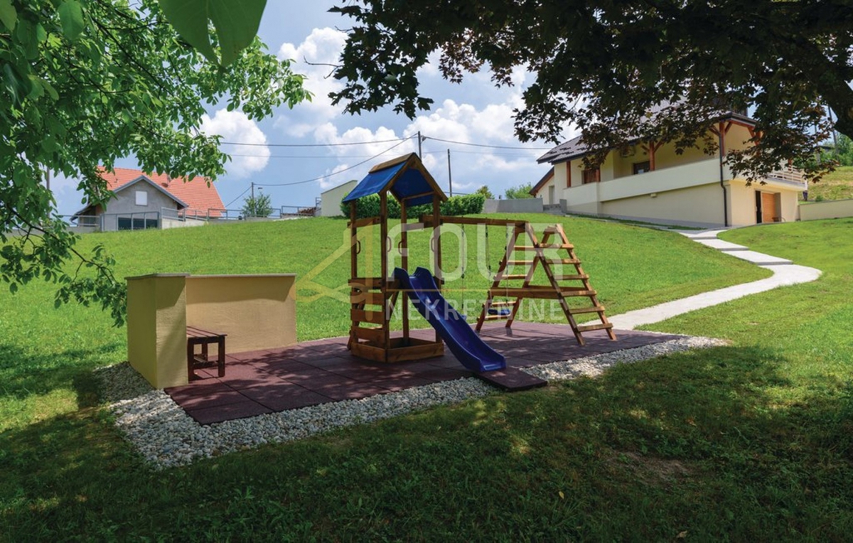 Zagreb, Starjak, družinska hiša z bazenom, garažo in velikim vrtom