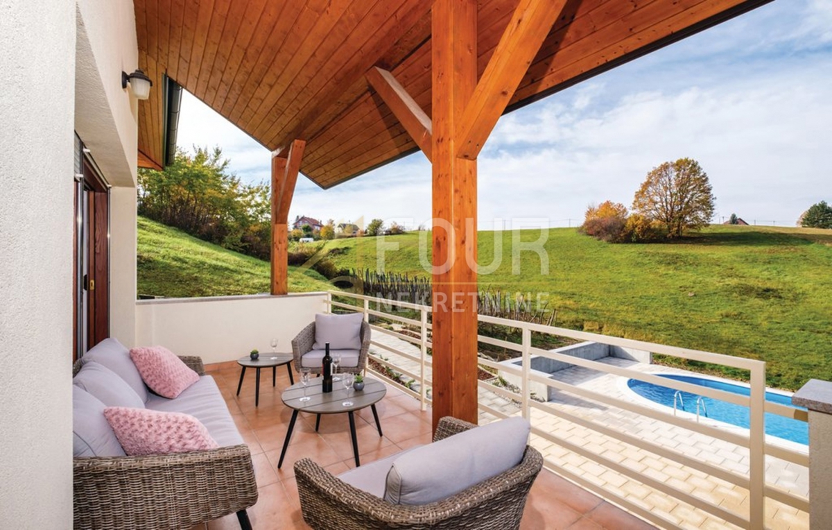 Zagreb, Starjak, družinska hiša z bazenom, garažo in velikim vrtom