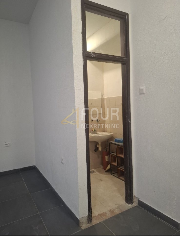 Poslovni prostor Belveder, Rijeka, 22m2