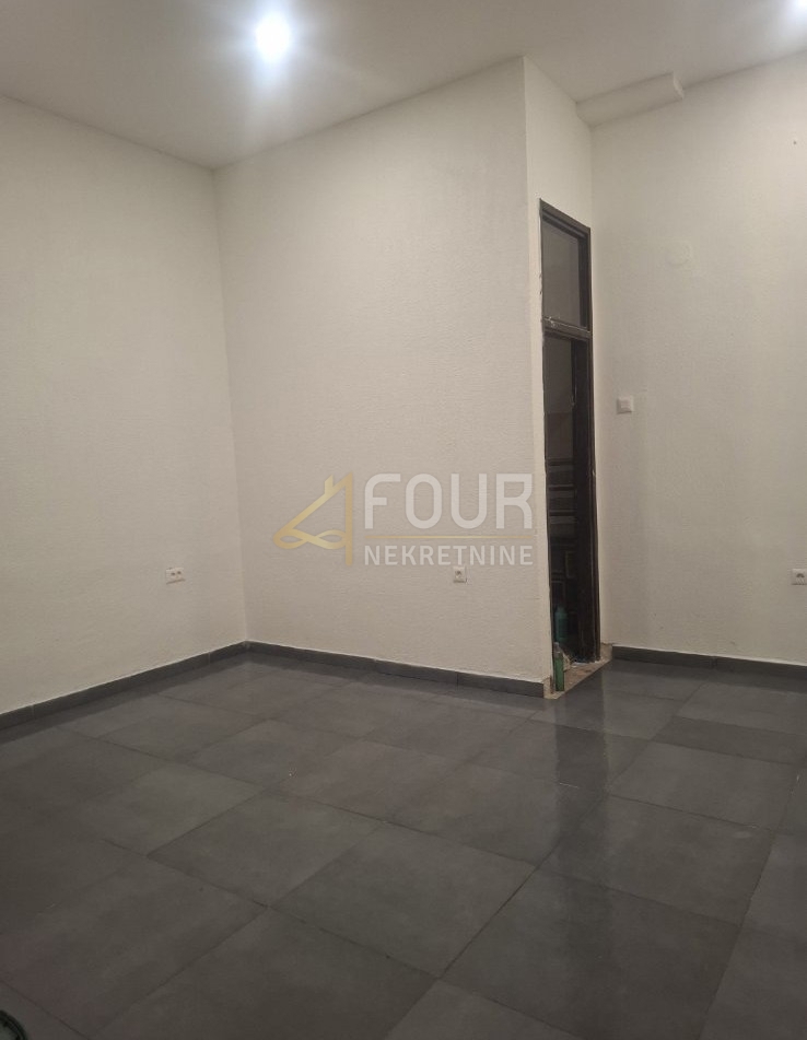 Poslovni prostor Belveder, Rijeka, 22m2