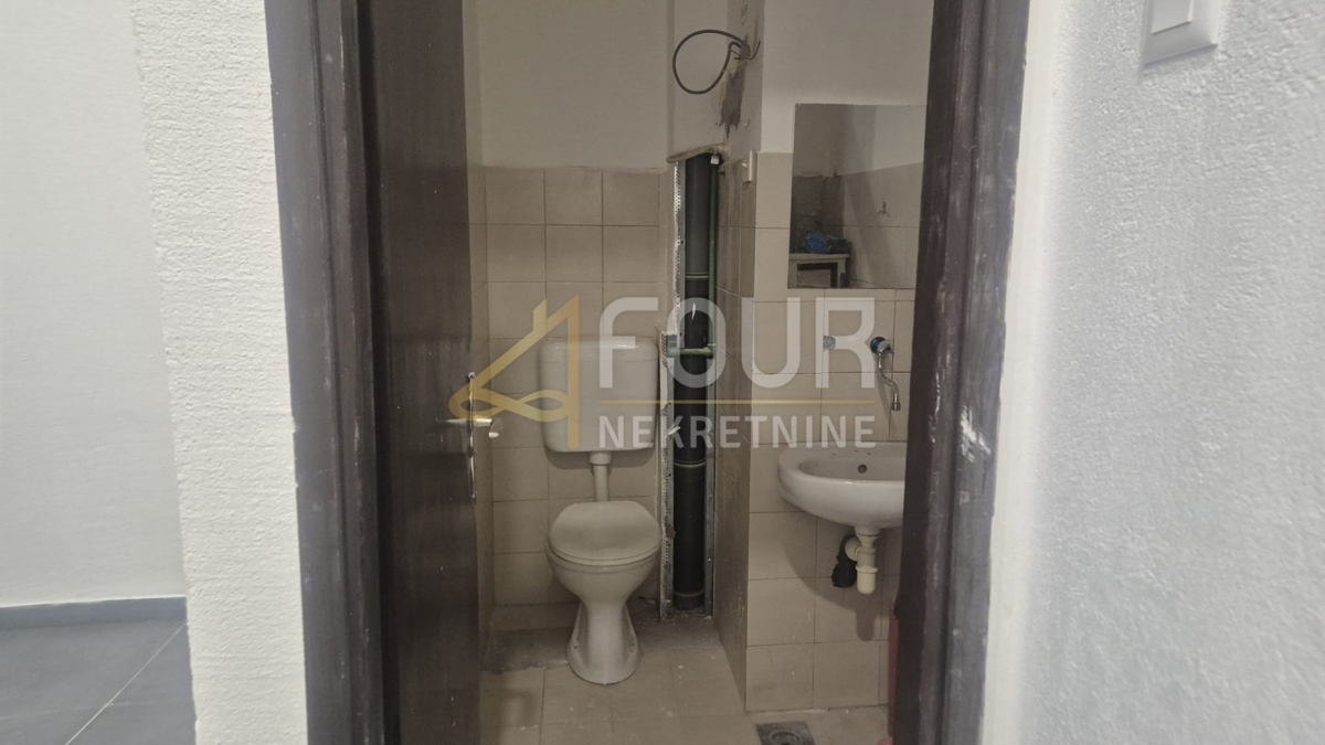 Poslovni prostor Belveder, Rijeka, 22m2