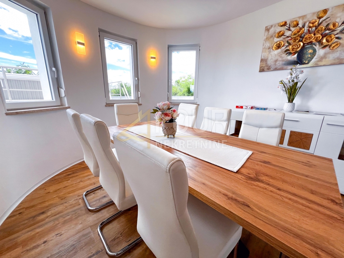 Hiša Crikvenica, 300m2