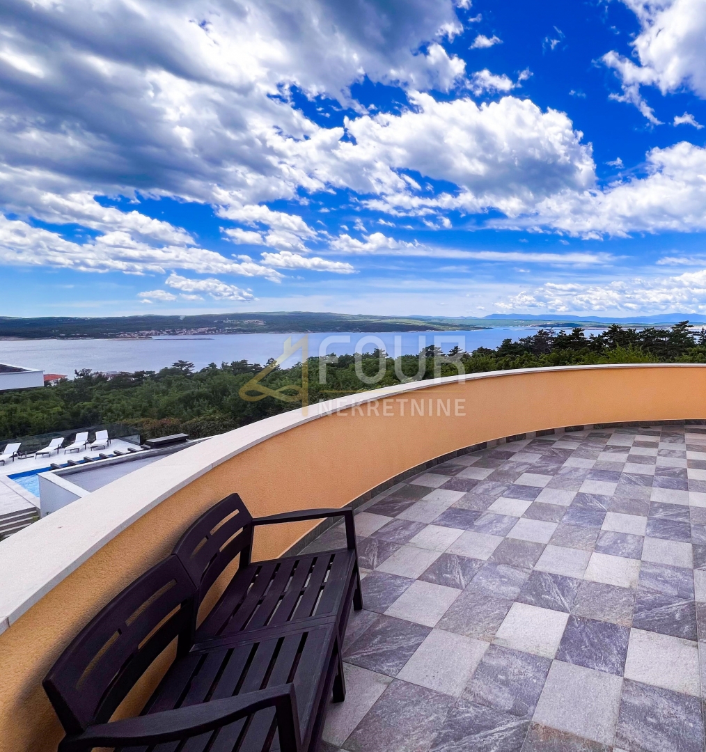 Hiša Crikvenica, 300m2