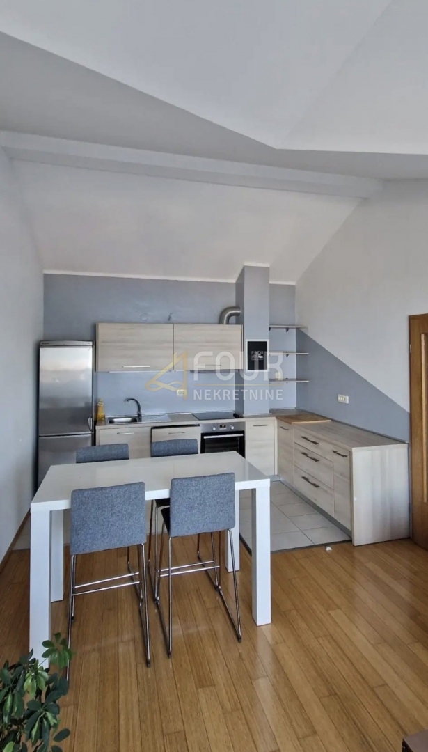 Stanovanje Pobri, Opatija - Okolica, 77,13m2