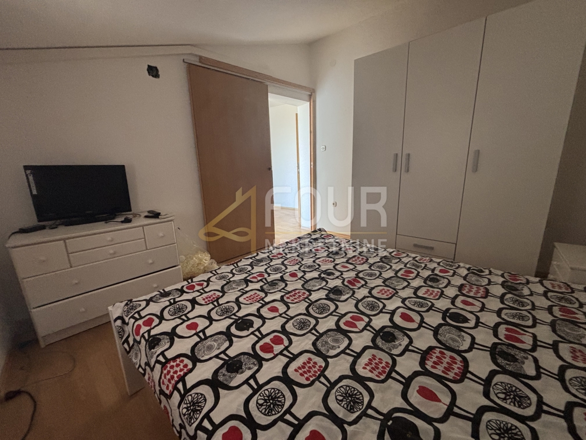 Hiša Novi Vinodolski, 77m2