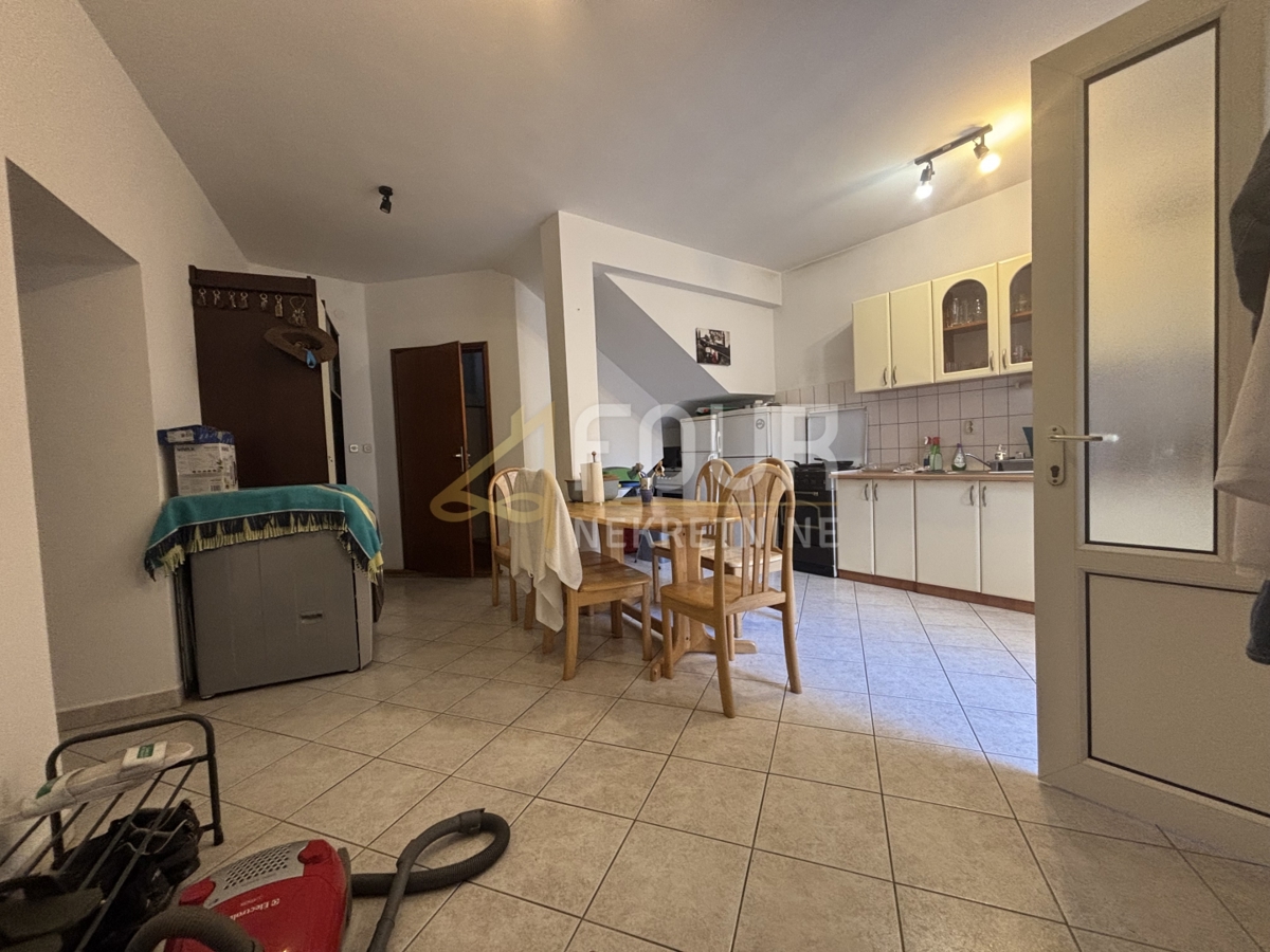 Hiša Novi Vinodolski, 77m2