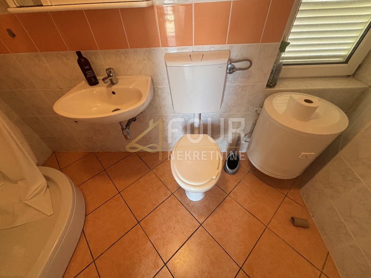 Hiša Novi Vinodolski, 77m2