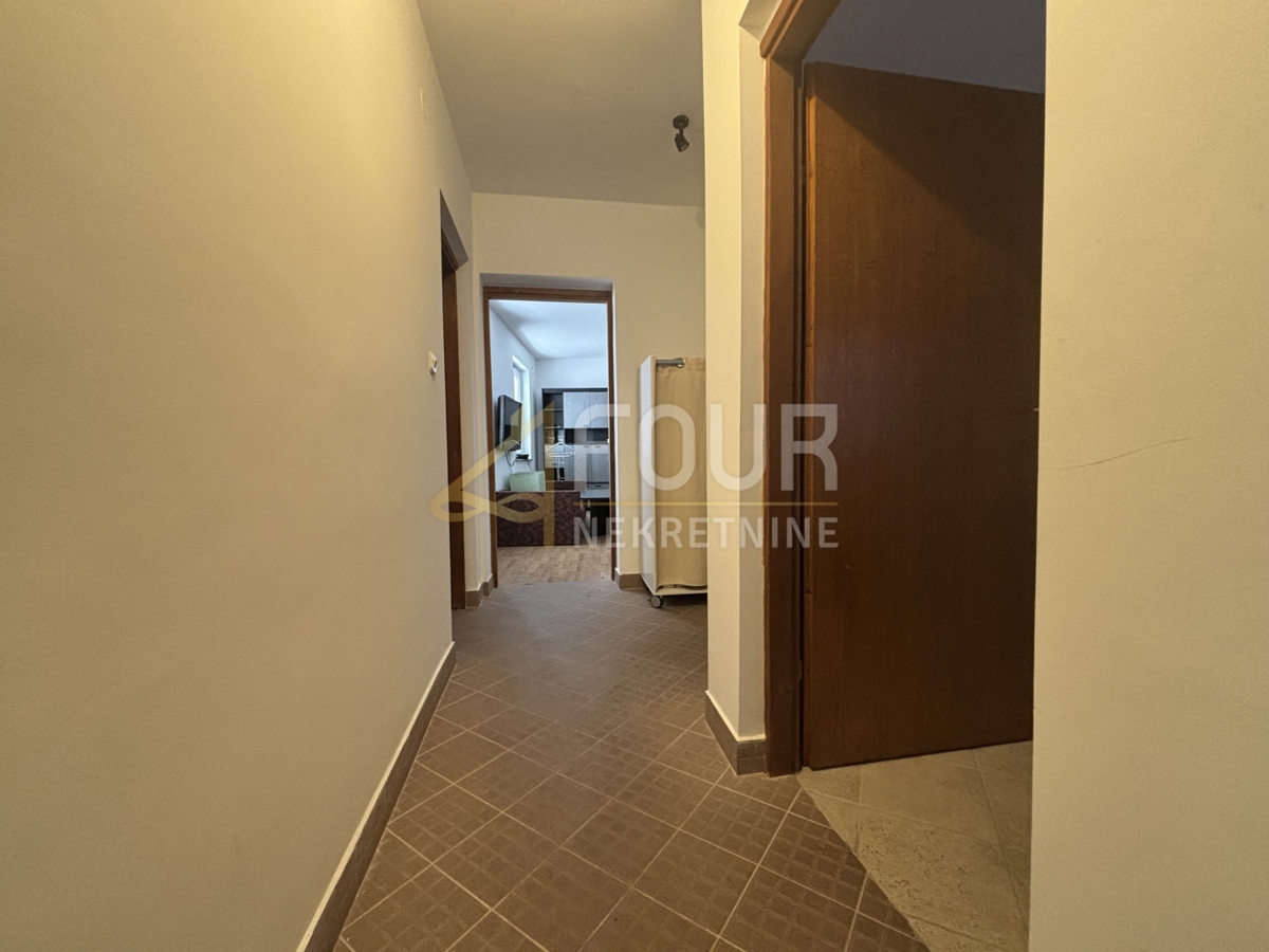 Hiša Novi Vinodolski, 77m2