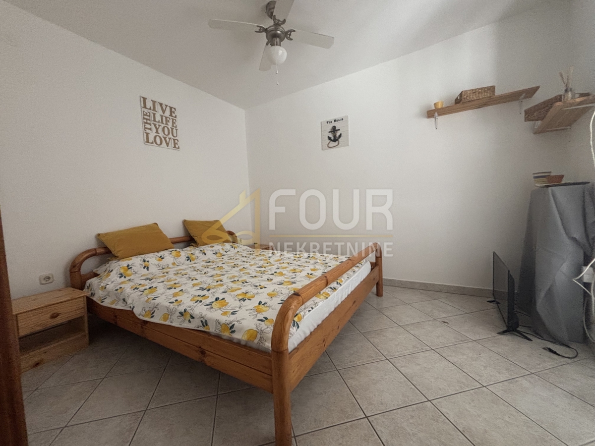 Hiša Novi Vinodolski, 77m2