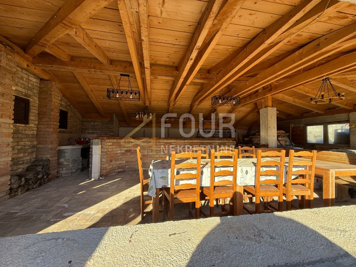 Hiša Mrkopalj, 290m2