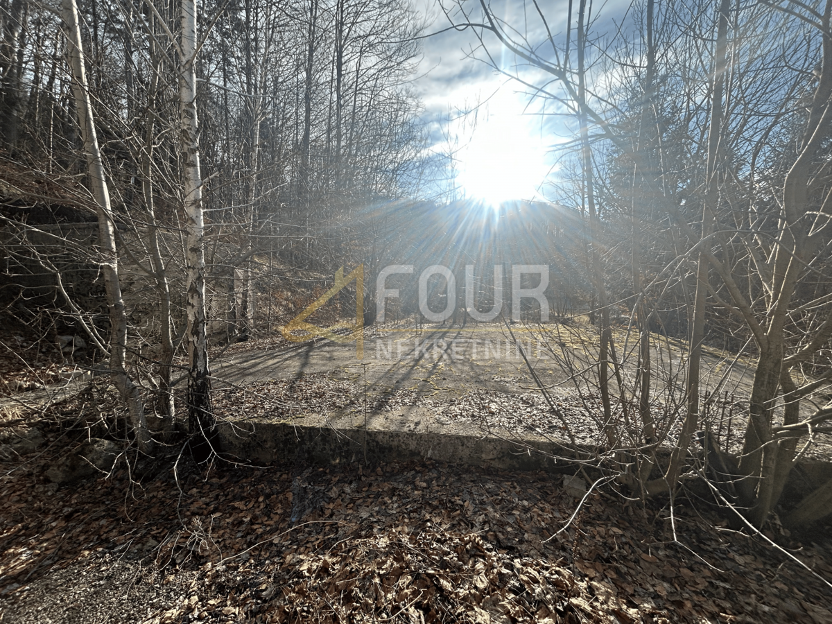 Zemljišče Jelenje, 1.878m2